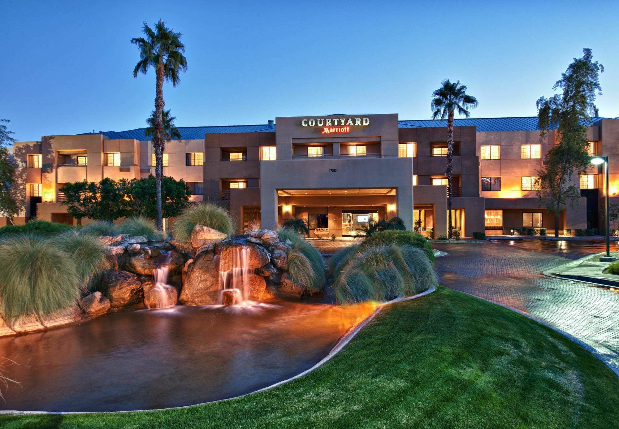 Courtyard Scottsdale North Hotel Exterior photo